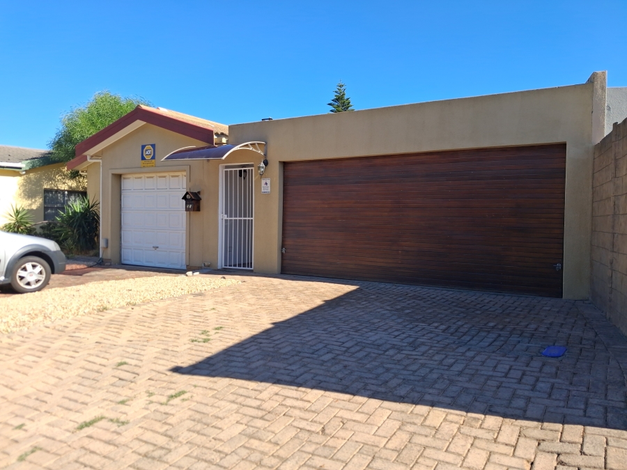 To Let 2 Bedroom Property for Rent in Jagtershof Western Cape